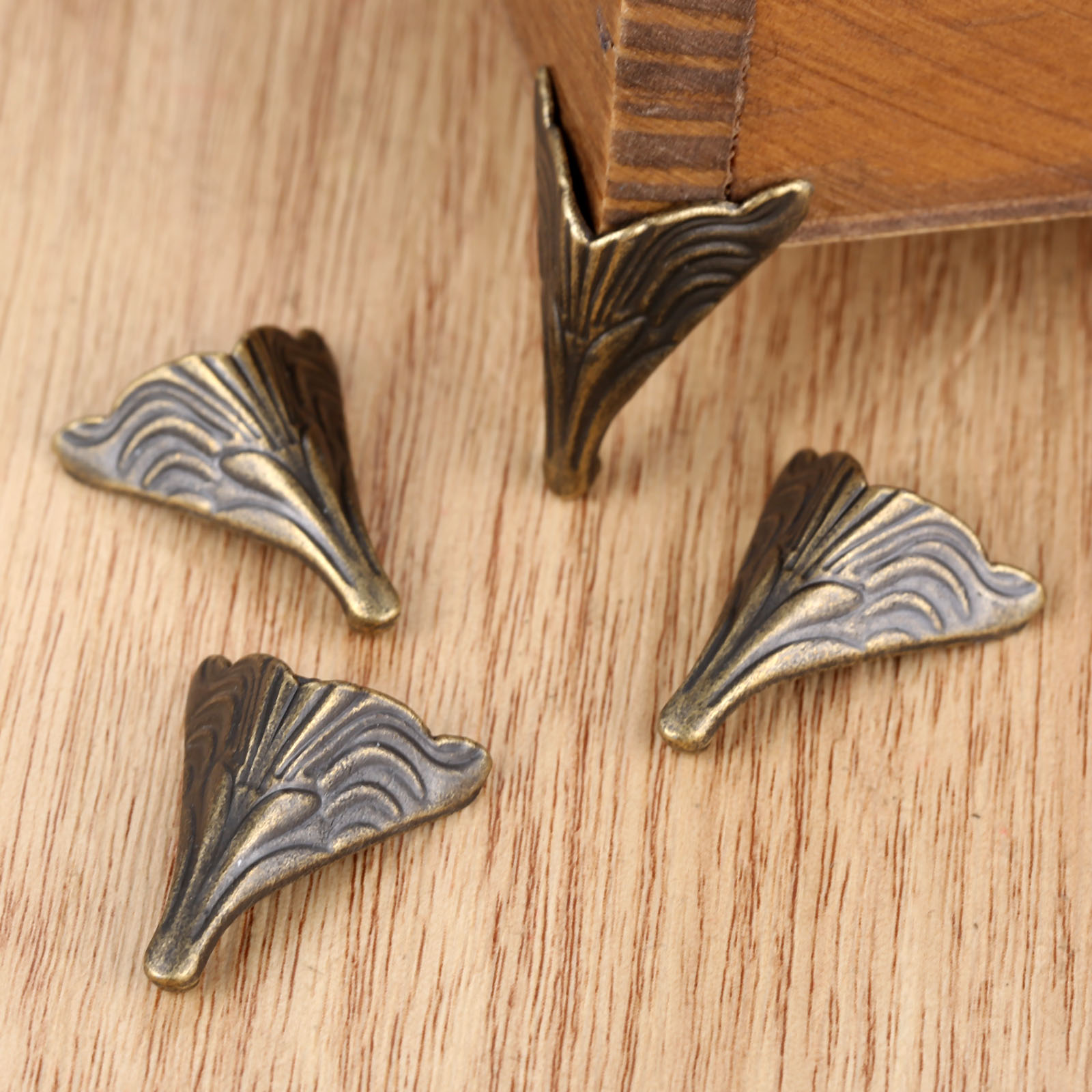 4pcs/set Beast Corner Protecto - огляд і ціна Woodworking Ebook